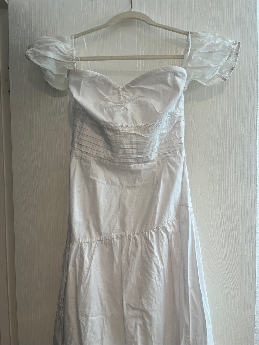 Hello Molly White Off-Shoulder Tie Back Tiered Midi Dress - Picture 6 of 7